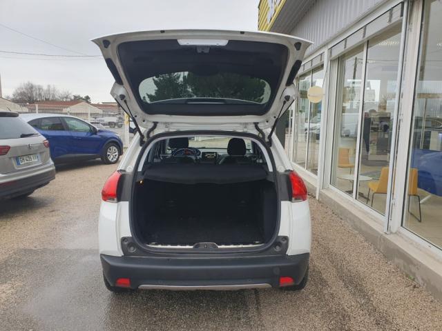 Peugeot 2008 image 4