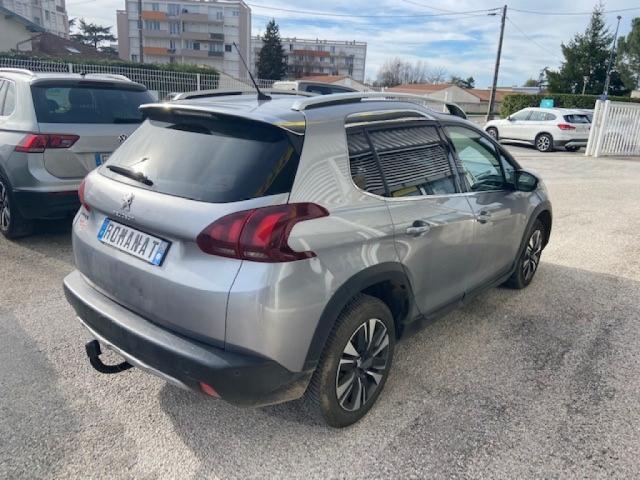 Peugeot 2008 image 3
