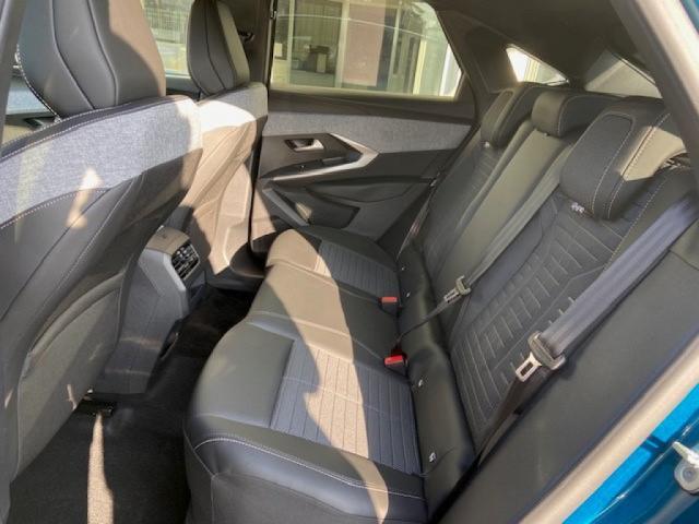 Peugeot 3008 image 8