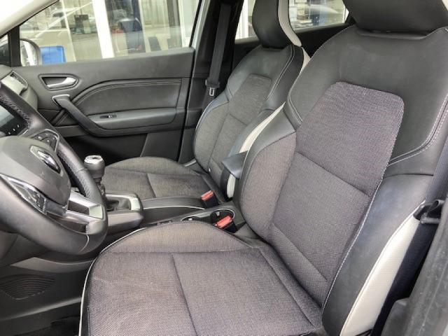 Renault Captur image 1