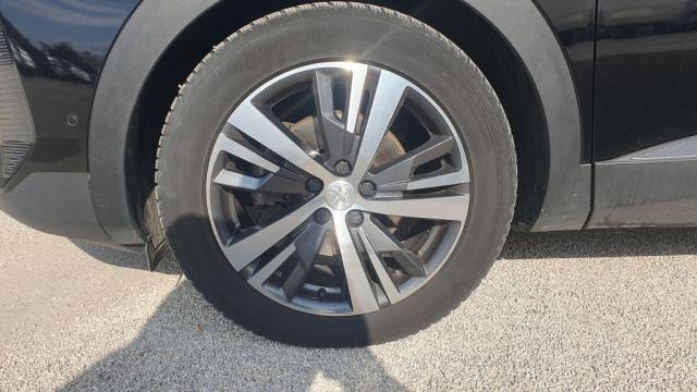 Peugeot 5008 image 2