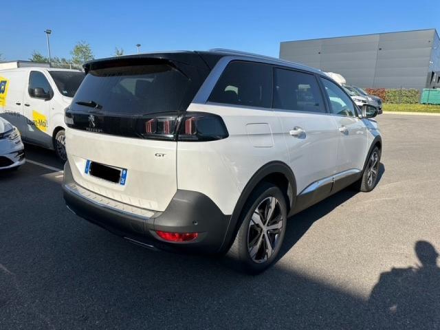 Peugeot 5008 image 2