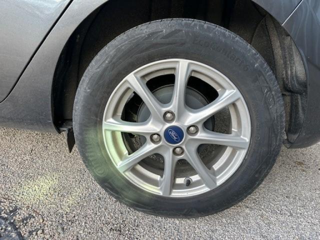 Ford Fiesta image 2