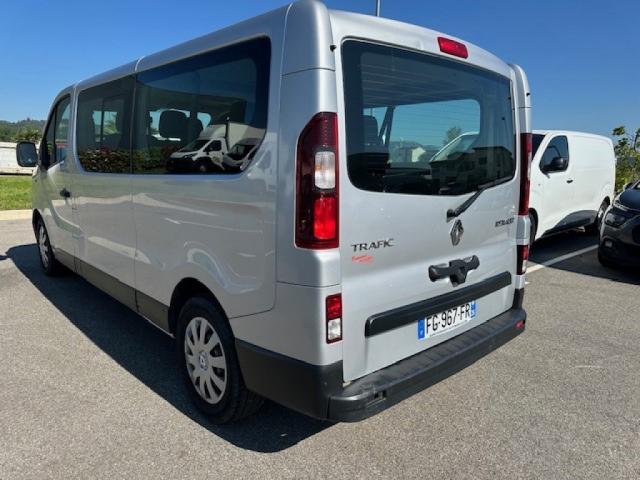 Renault Trafic image 2