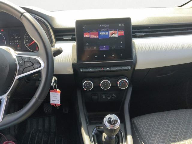 Renault Clio image 8