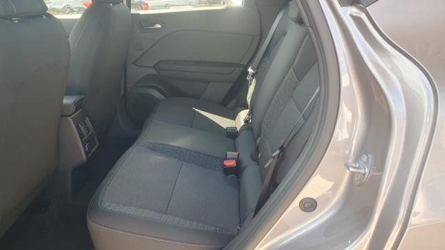 Renault Captur image 1