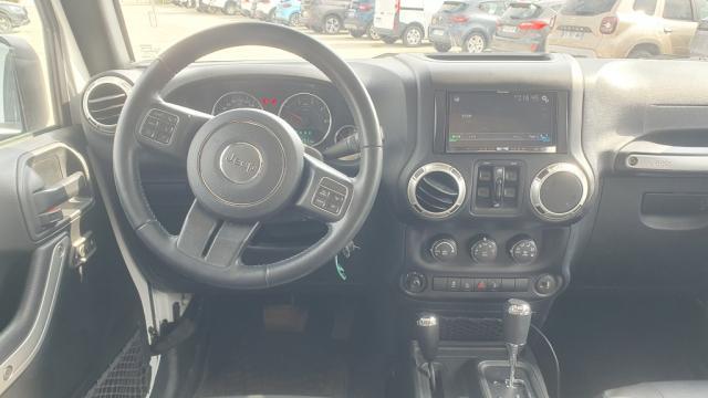 Jeep Wrangler image 3