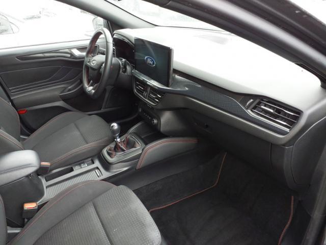 Ford Focus image 6