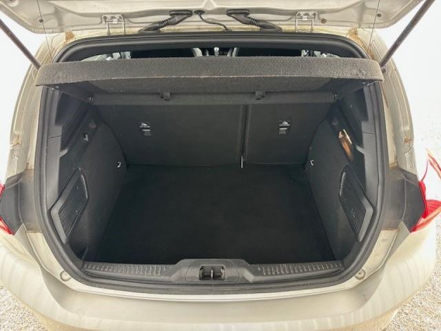 Ford Focus image 2