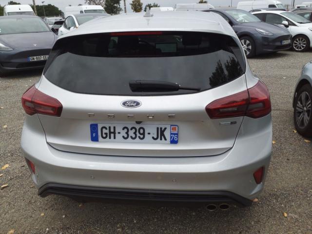 Ford Focus image 8