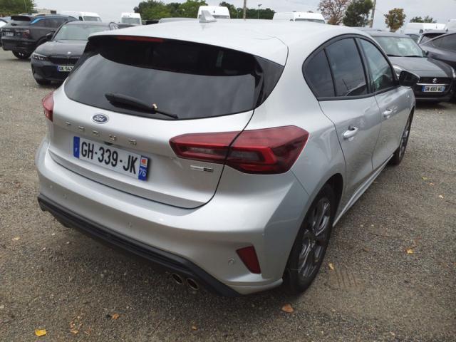 Ford Focus image 5
