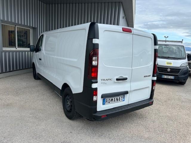 Renault Trafic image 2