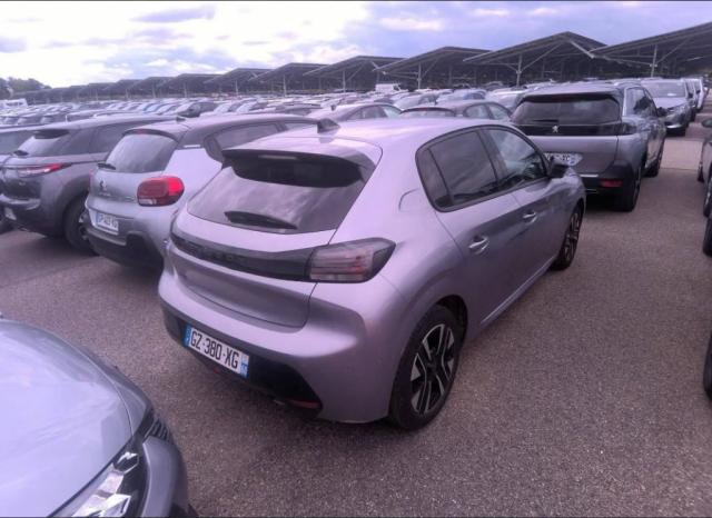 Peugeot 208 image 2