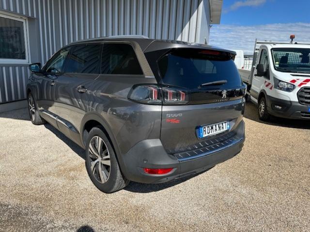 Peugeot 5008 image 1