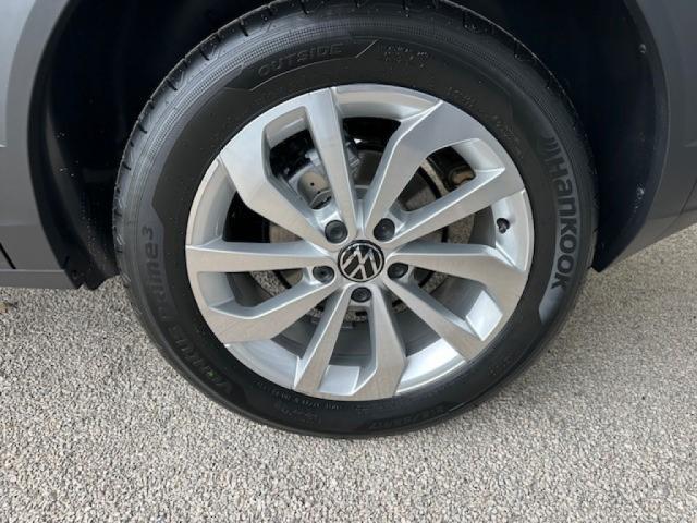 Volkswagen T-Roc image 6