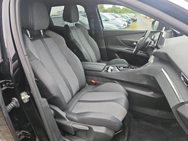 Peugeot 3008 image 2