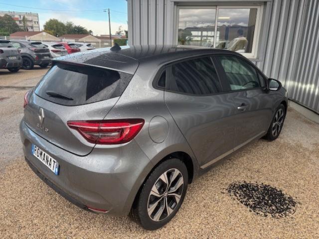 Renault Clio image 6