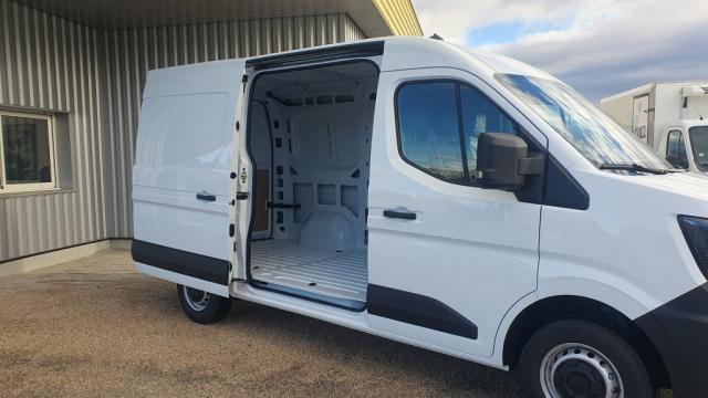 Renault Master image 4