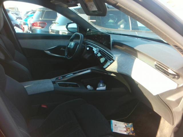 Peugeot 5008 image 8