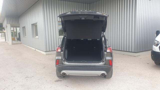 Ford Kuga image 3