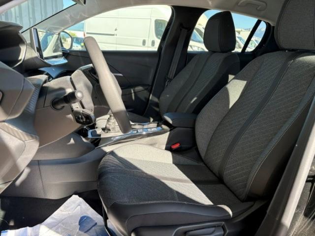 Peugeot 208 image 4