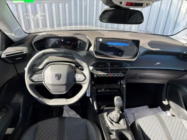 Peugeot 208 image 1