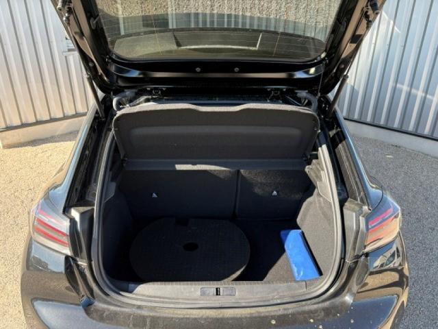 Peugeot 208 image 3