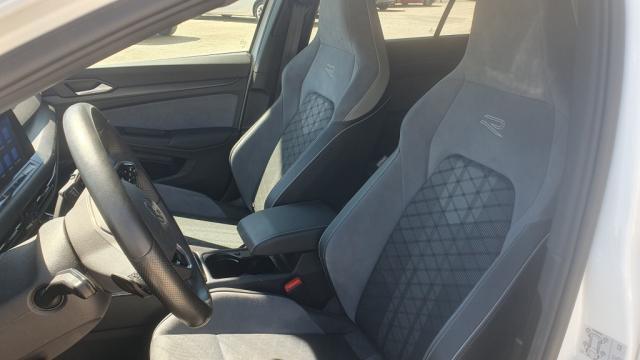 Volkswagen Golf image 6