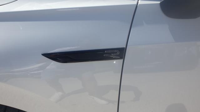 Volkswagen Golf image 2