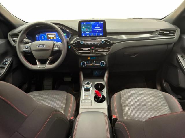 Ford Kuga image 3