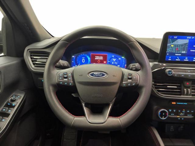 Ford Kuga image 6