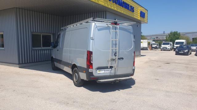 Mercedes Benz Sprinter image 8
