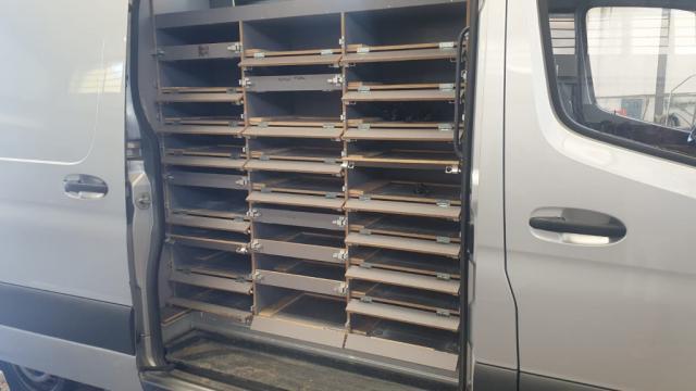 Mercedes Benz Sprinter image 5