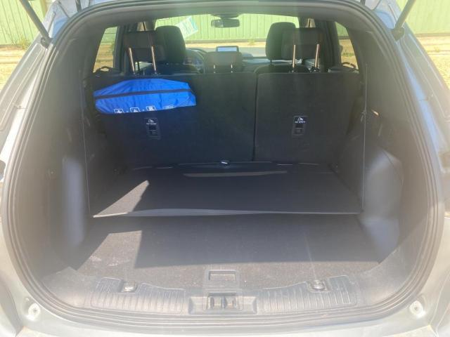 Ford Kuga image 2