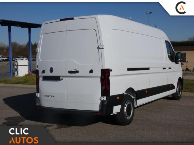 Renault Master image 1