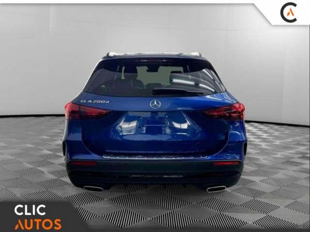 Mercedes Benz Gla image 2