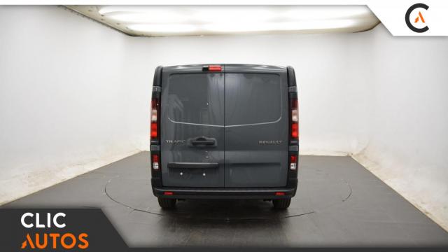 Renault Trafic image 2