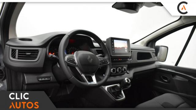 Renault Trafic image 1