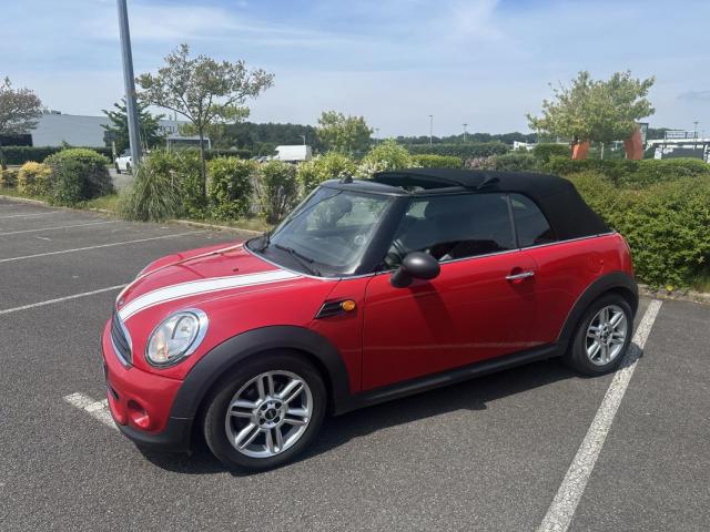 Mini Cabrio image 7