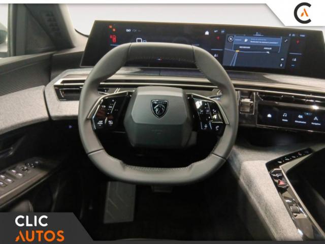Peugeot 3008 image 2