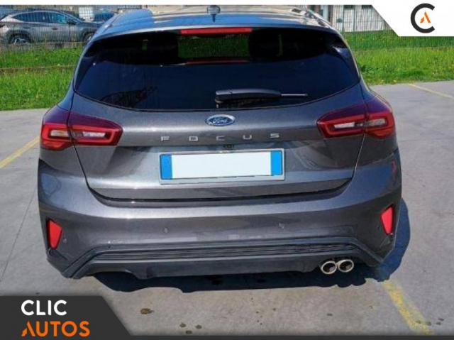 Ford Focus image 2