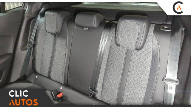 Peugeot 2008 image 1