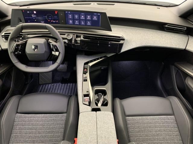 Peugeot 5008 image 4