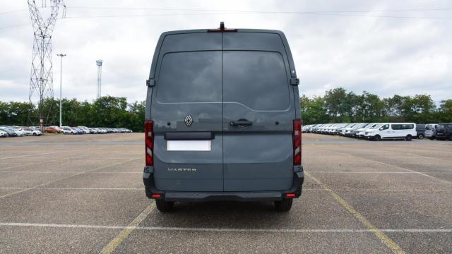 Renault Master image 4