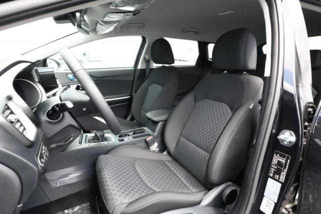 Kia Cee'D_sw image 7
