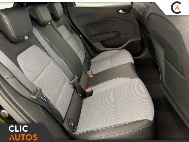 Renault Clio image 6