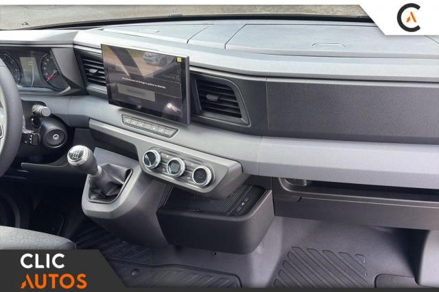 Renault Master image 1