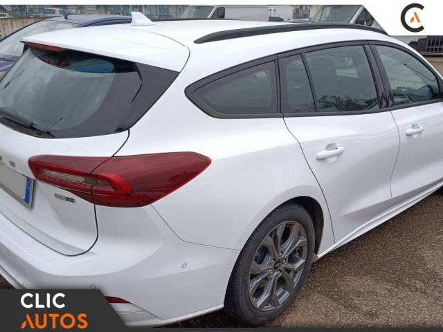 Ford Focus image 5