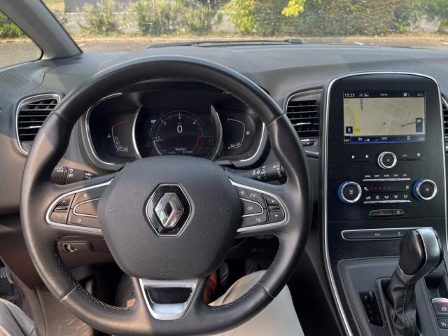 Renault Grand Scénic image 2