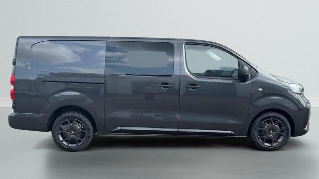 Opel Vivaro image 9